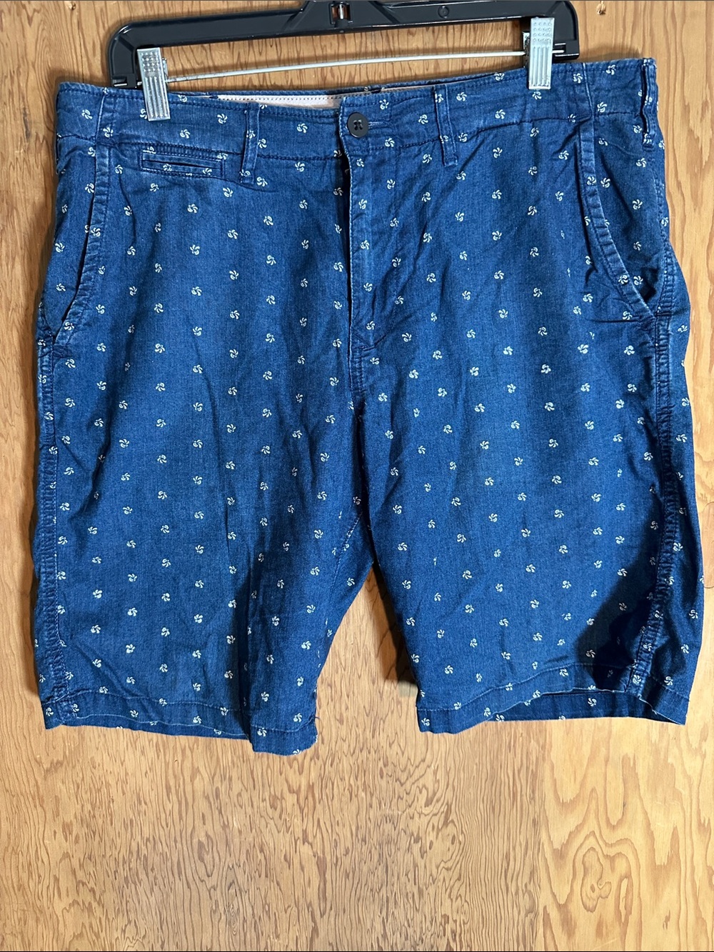 Lucky Brand Navy Blue Micro Floral Flat Front Men's Shorts